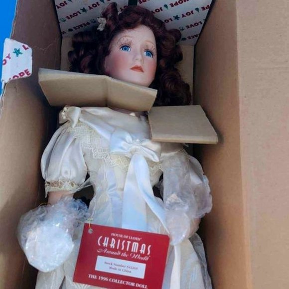 House of LLoyd Christmas Around the World Amanda J | Toys | House Of